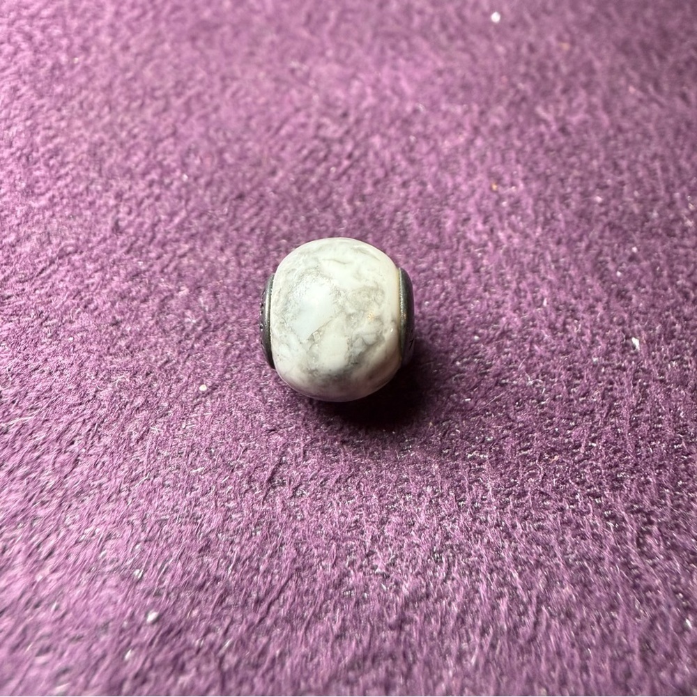 RETIRED Pandora ESSENCE - Positivity Charm